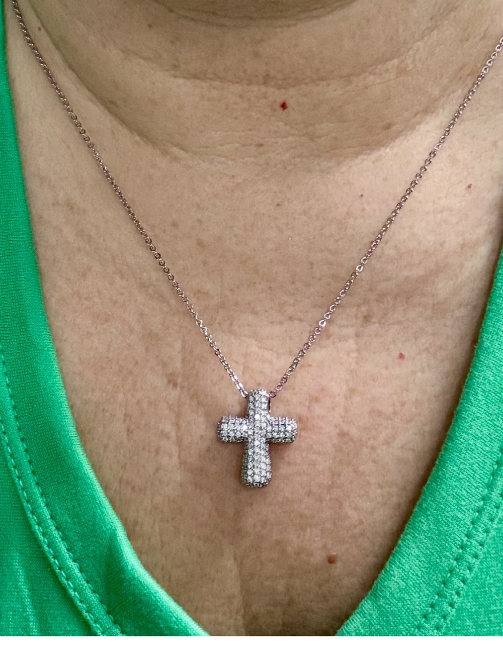 Gorgeous new crystal cross necklace